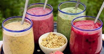 5 Healthy Smoothie Recipes + tips for making your own